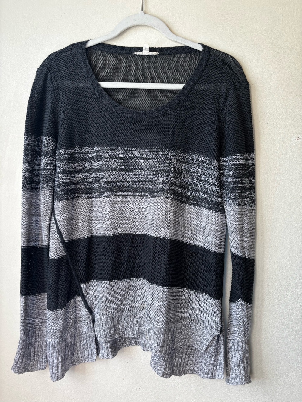 Eileen Fisher 100% Organic Linen Sweater Sz large Gray & Black Stripes